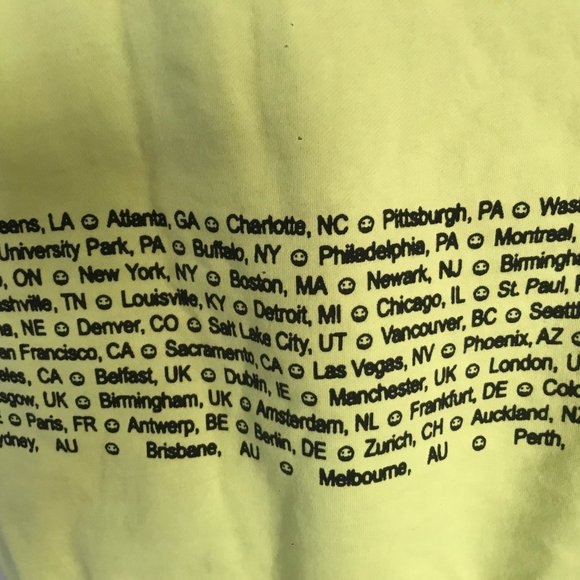 Billie Eilish Happier Than Ever 2022 World Tour Hoodie Sz XL - Picture 9 of 12